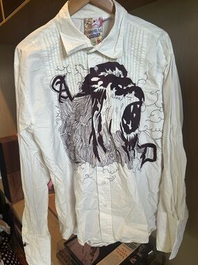 Men's Artful Dodger White Graphic Dress Shirt with Roaring Lion Print